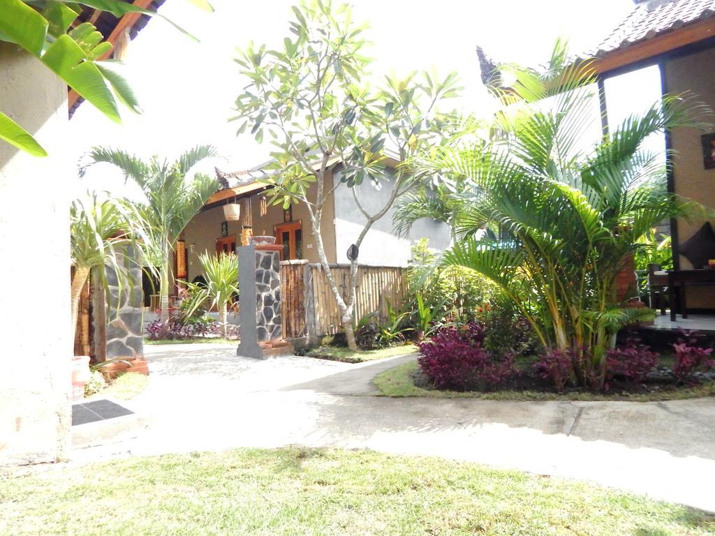 Yuda Menjangan Homestay Banyuwedang Exterior foto