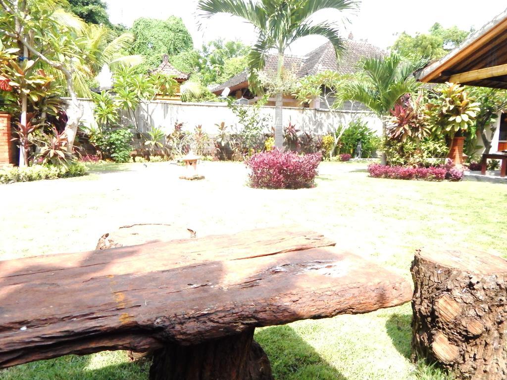 Yuda Menjangan Homestay Banyuwedang Exterior foto